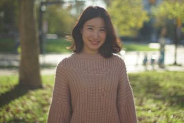 Kyeongmin learns English and pursues her education goals.